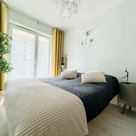 West * コウォブジェク